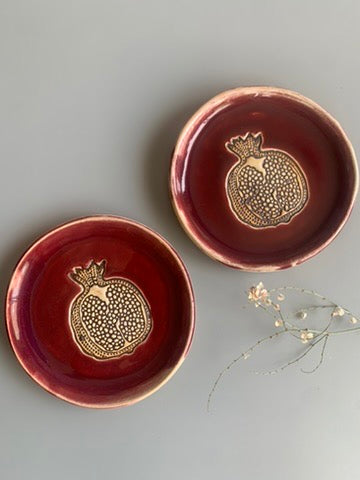 Set of 2: Pomegranate Cake Plates
