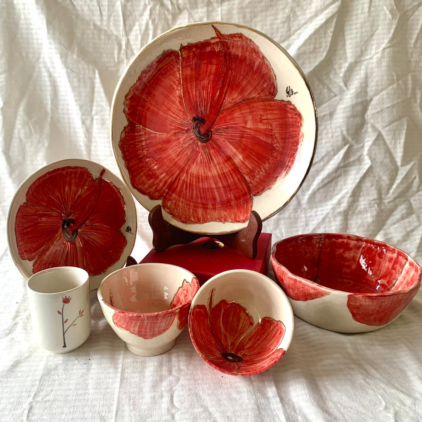Hibiscus Dinner Plate