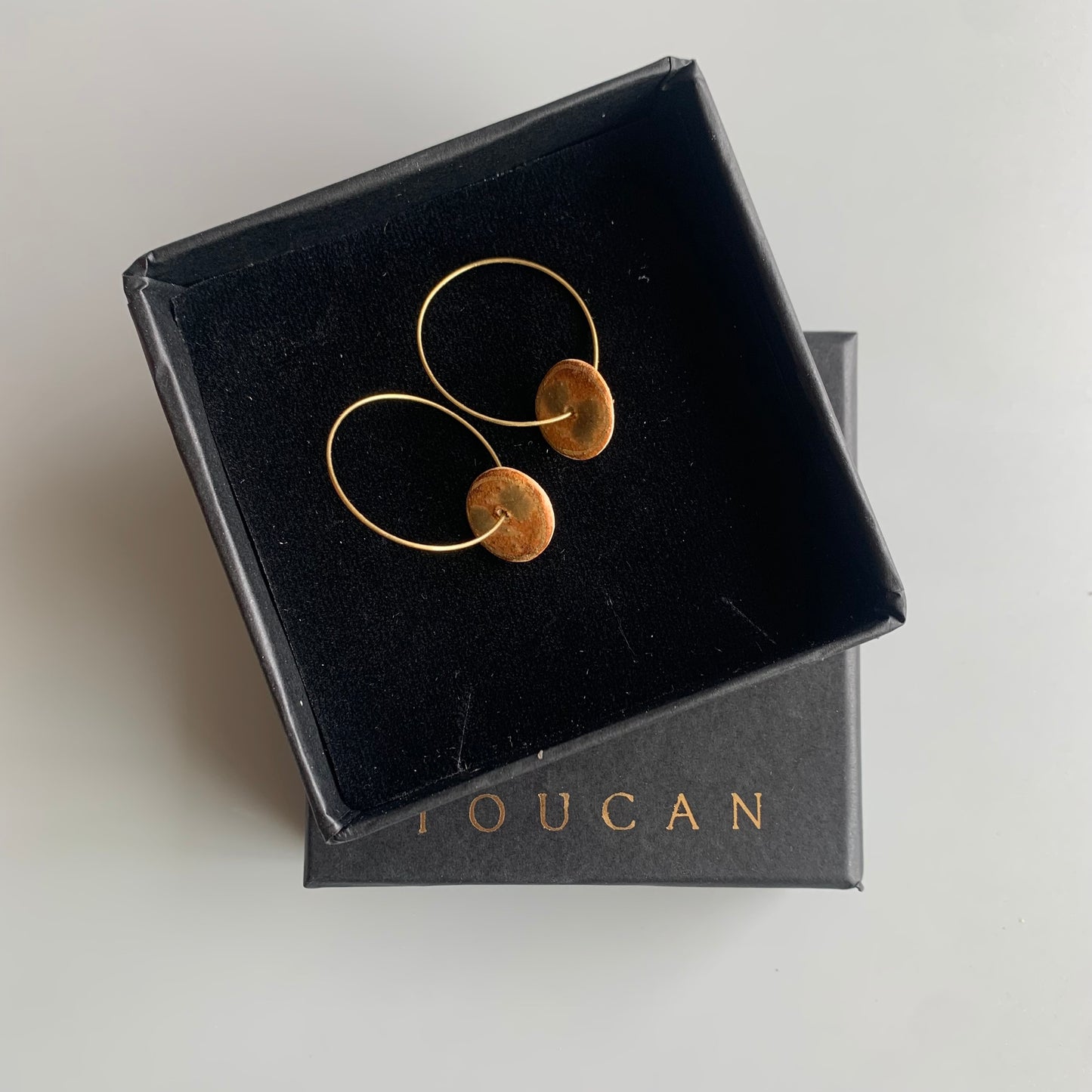 Saaz in 24 Karat Gold