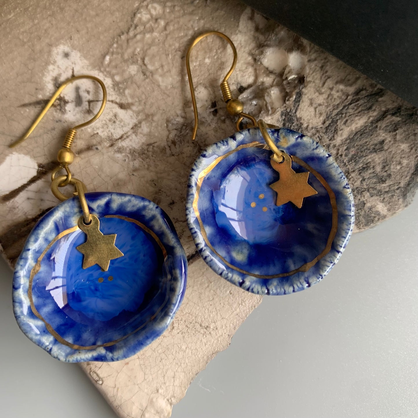 Oyster Shell in 24 Karat Gold