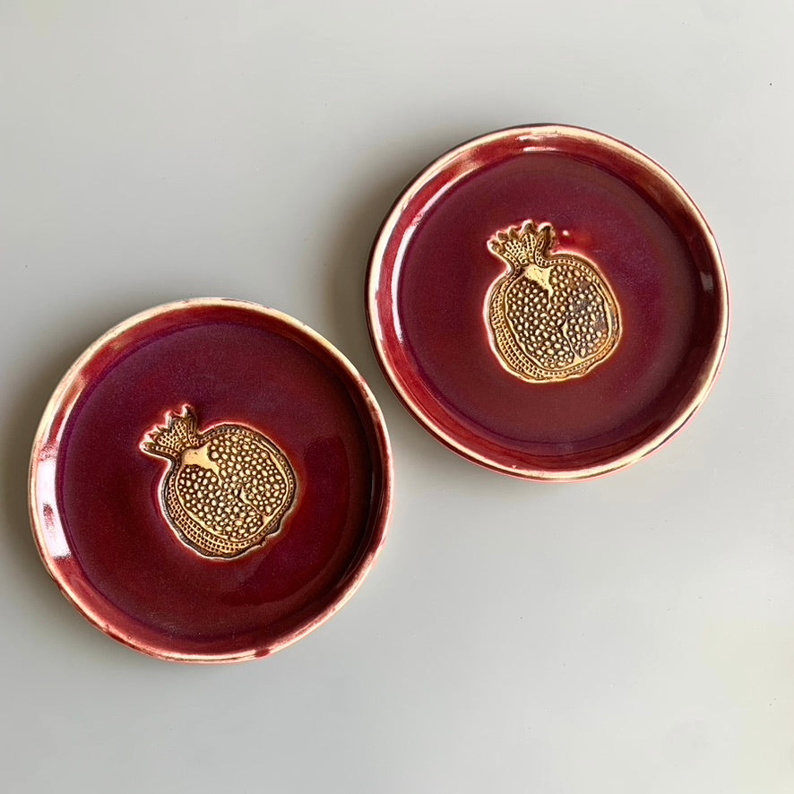 Set of 2: Pomegranate Cake Plates