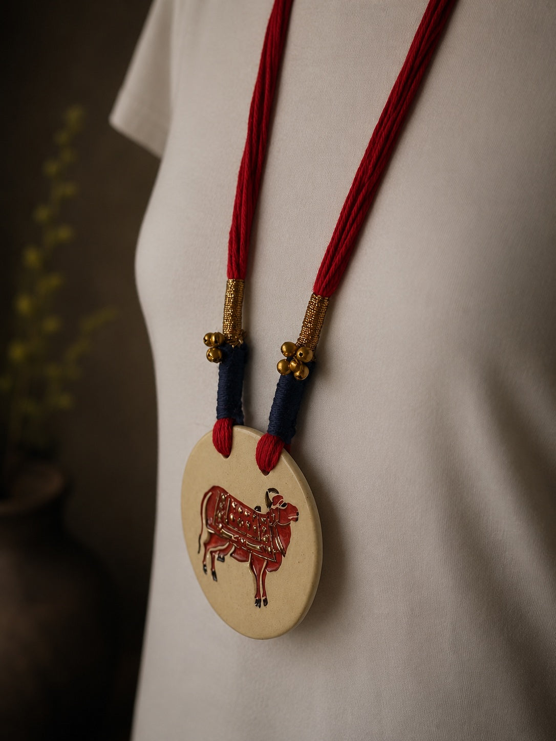 Pichwai White and Red 24K