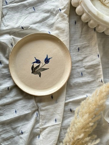 Set of 2: Tulip Cake Plates