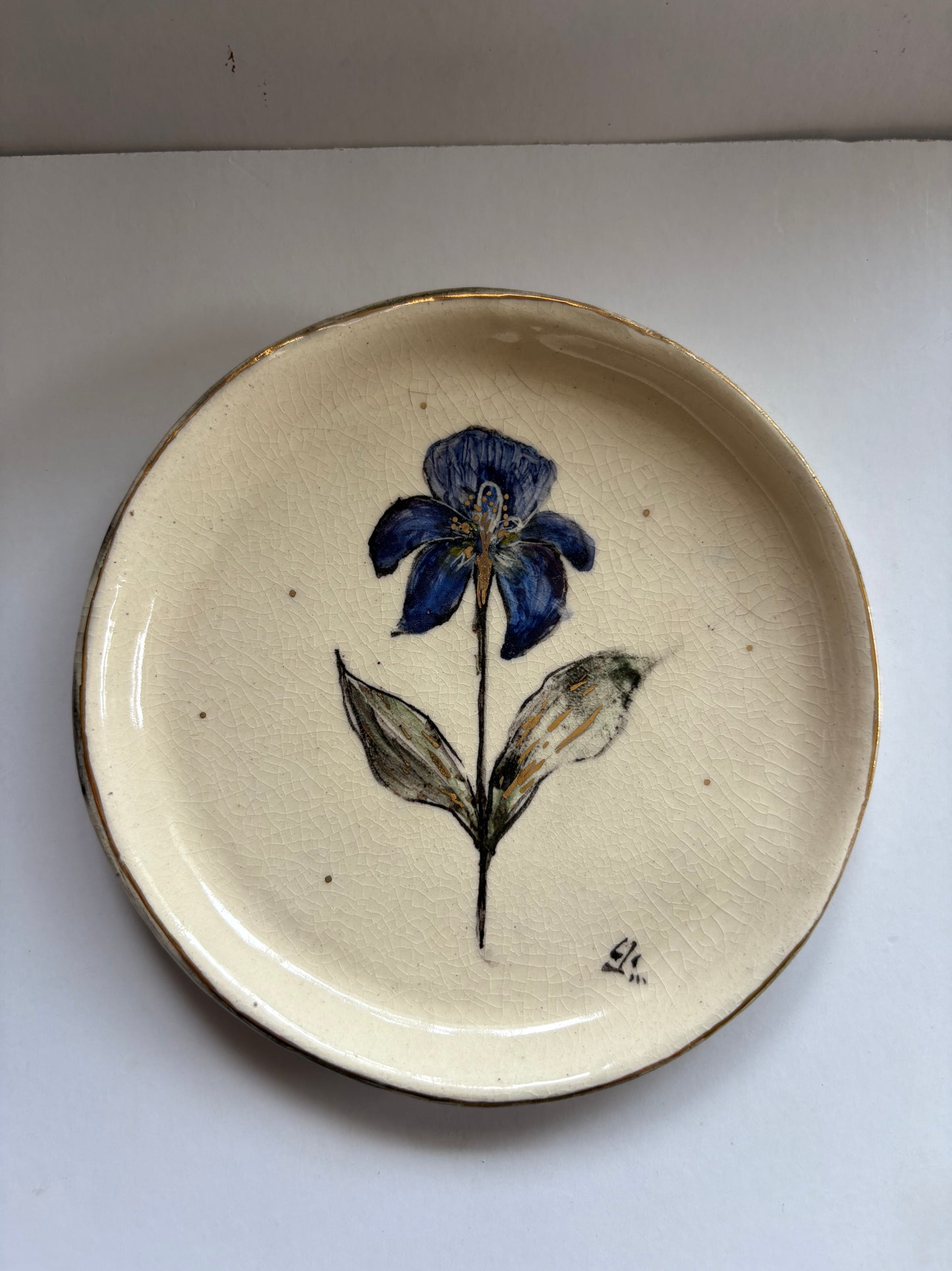 Iris Cake Plate