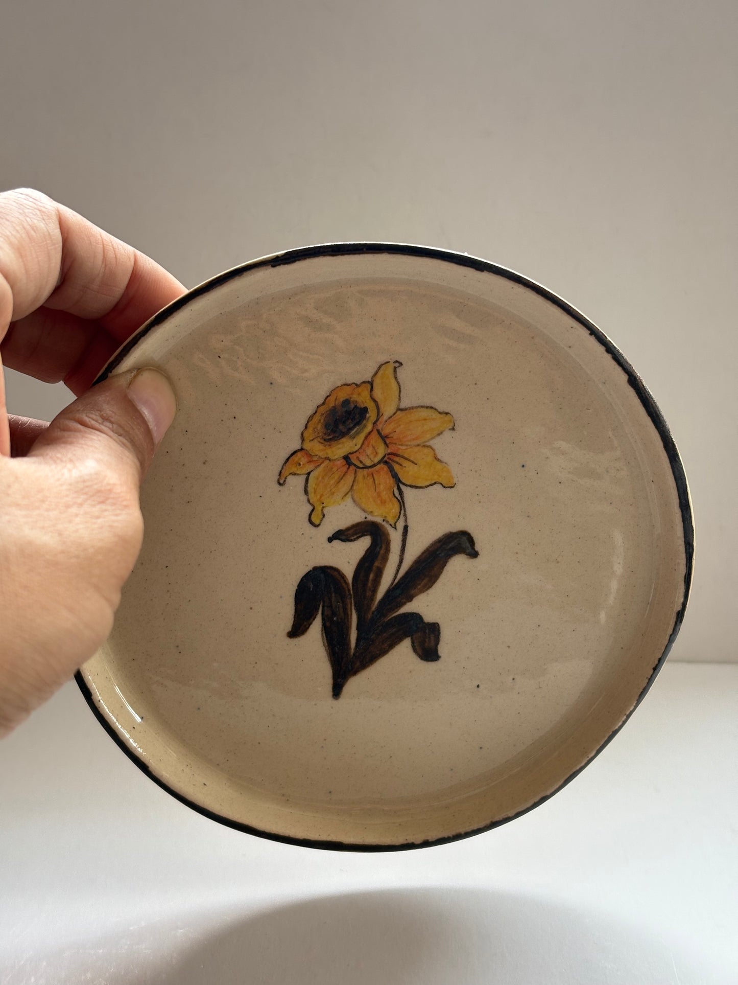Dafodil Cake Plate