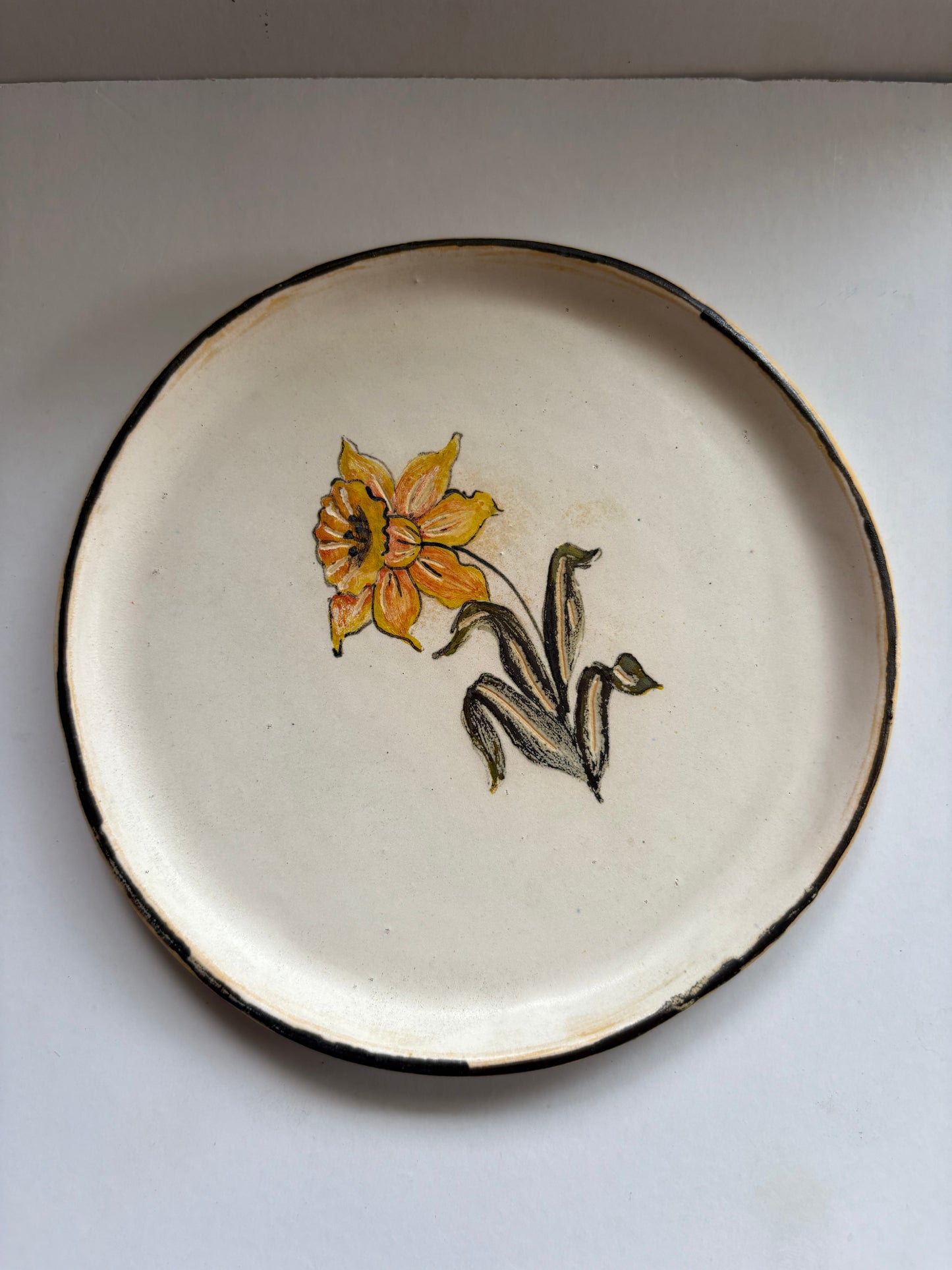 Dafodil Cake Plate