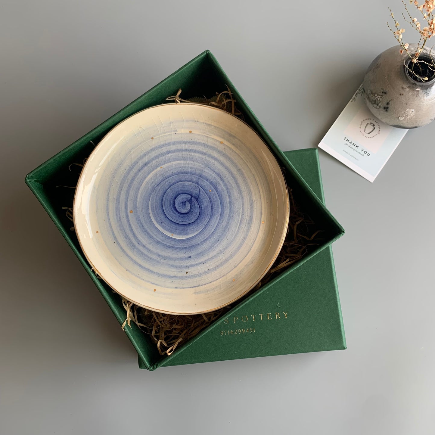 Set of 2:Spiral Cake Plates