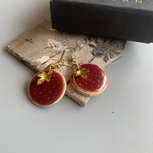 Saaz in 24 Karat Gold (Round Dangler)
